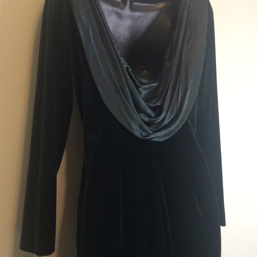 🎄Luscious VELVET Forest Green Long Eve Holiday Gown JHoward 6